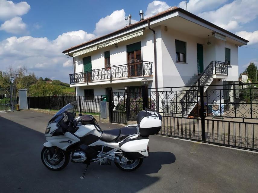 Astixio San Damiano dʼAsti Exterior foto