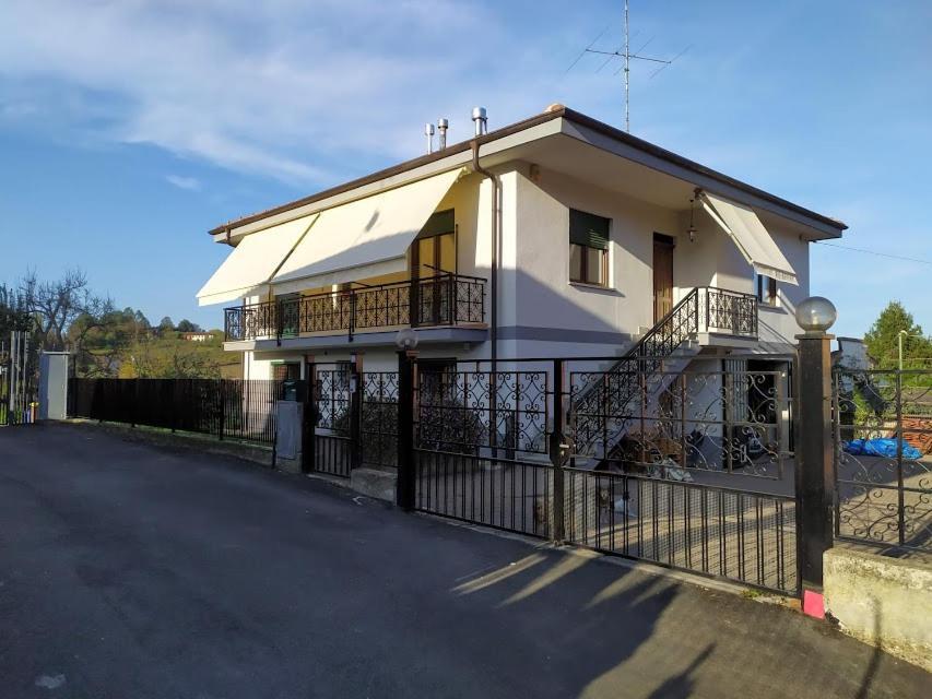 Astixio San Damiano dʼAsti Exterior foto